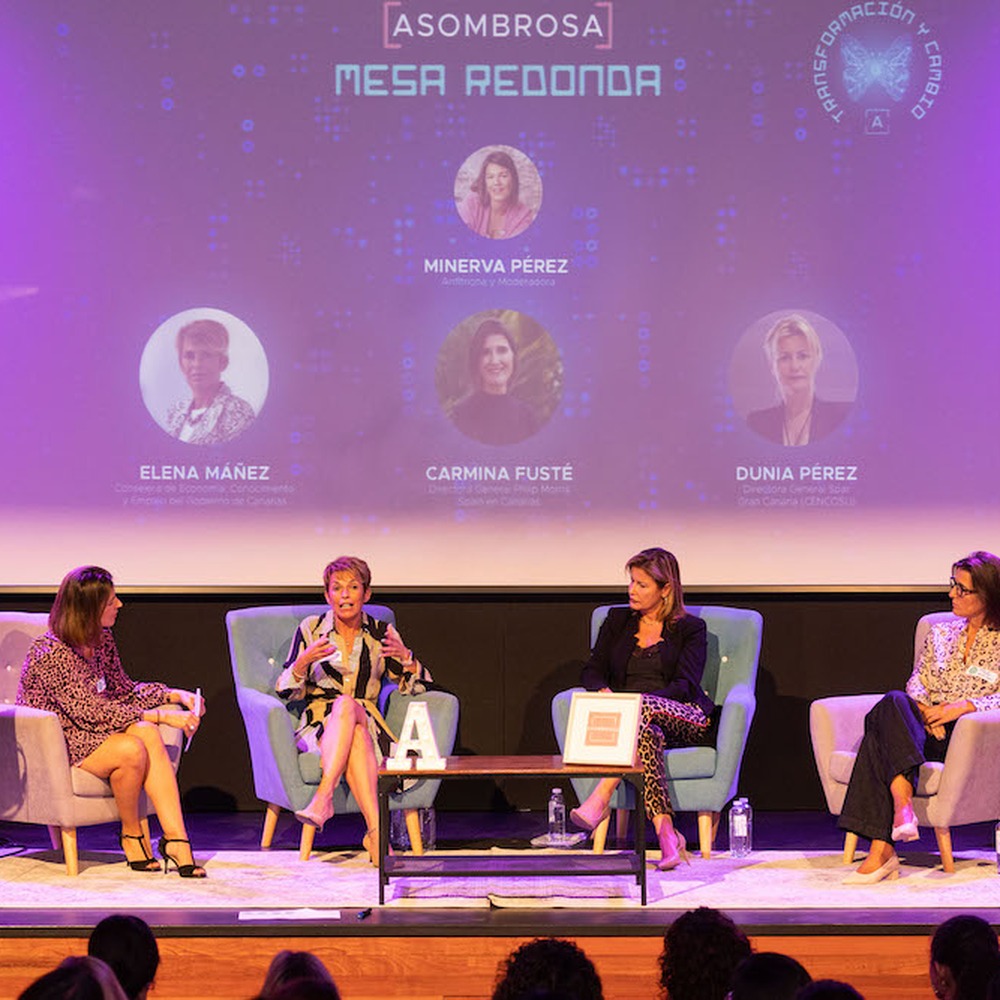 Minerva Pérez | Consultora, Speaker , Coach | Reinvención profesional | speaker de liderazgo y marca personal