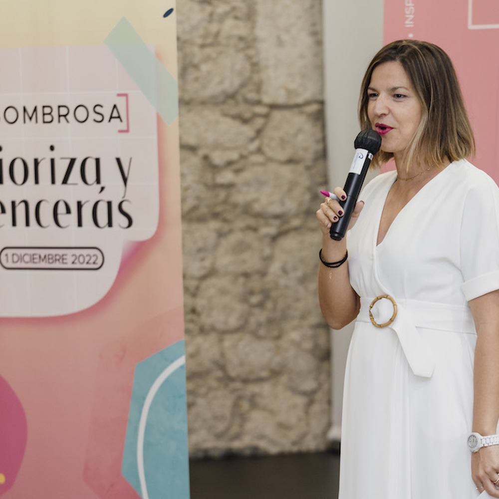 Minerva Pérez | Consultora, Speaker , Coach | Reinvención profesional | speaker de liderazgo y marca personal